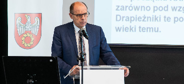 O wilku bez emocji podczas konferencj...