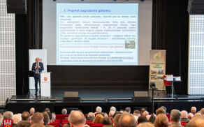 O wilku bez emocji podczas konferencji w Pile