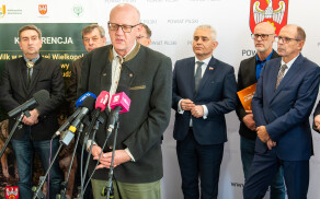 O wilku bez emocji podczas konferencji w Pile