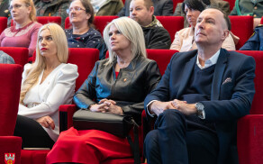 O wilku bez emocji podczas konferencji w Pile