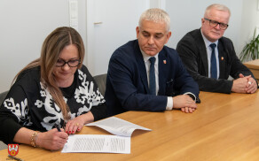 Powiat nabył nieruchomość pod strategiczny magazyn obrony cywilnej