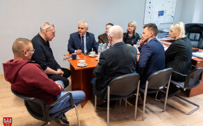 Wirtualna ekopracownia z okularami VR w MOW w Łobżenicy