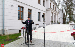 Pałac w Nieżychowie odzyskał życie i służy mieszkańcom