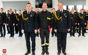 Starosta uhonorował dwóch strażaków