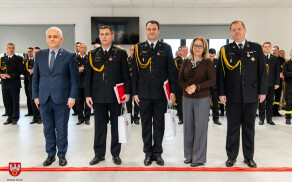 Starosta uhonorował dwóch strażaków