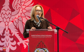 Starosta uhonorował dwóch strażaków