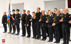 Starosta uhonorował dwóch strażaków