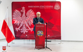 Starosta uhonorował dwóch strażaków