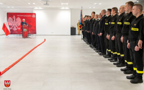 Starosta uhonorował dwóch strażaków