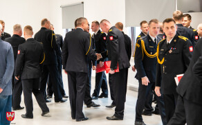 Starosta uhonorował dwóch strażaków