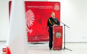 Starosta uhonorował dwóch strażaków