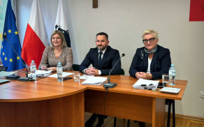 O drogach powiatowych na sesji w Łobżenicy