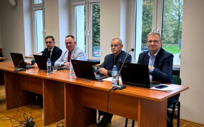 O drogach powiatowych na sesji w Łobżenicy