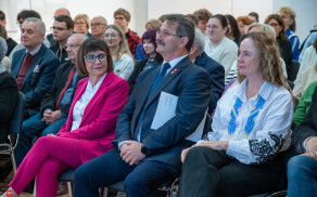 O regionalizmie, lokalnej tożsamości i dialogu