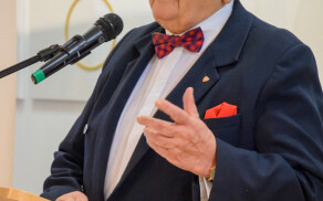 O regionalizmie, lokalnej tożsamości i dialogu