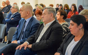 O regionalizmie, lokalnej tożsamości i dialogu