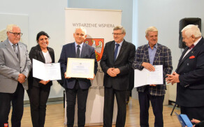 O regionalizmie, lokalnej tożsamości i dialogu