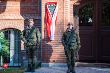 Odsłonięcie tablicy pamiątkowej