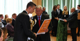 Uczeń „Nafty” ze Srebrnym Laurem