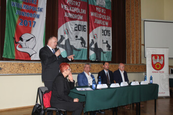 Powiat Pilski zabiega o wpisanie hali przy ul. Pola do ministerialnego programu inwestycji o szczególnym znaczeniu dla sportu. Gwarantowałoby to wysokie dofinansowanie jej budowy!