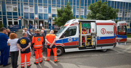 Pilski szpital ma nową karetkę