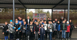 Piłkarskie derby na remis. Następcy „Lewego” szlifują formę