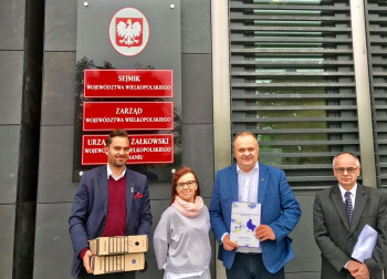 Pozyskaliśmy 2 mln zł na nową karetkę i projekt ekologiczny