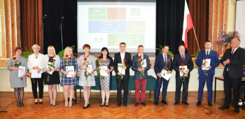 Życzenia i nagrody dla nauczycieli 