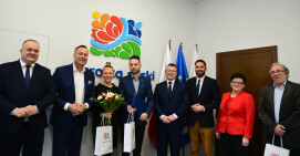 Trenerzy Szkoły Tańca Iskra gośćmi Zarządu Powiatu 