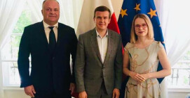 Powiat zdobył 2,5 mln zł kolejnej dotacji na halę sportową przy Pola. Są już środki na jej budowę   
