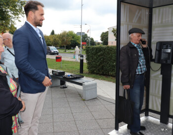 Chwyć za słuchawkę i posłuchaj. Pierwsza budka literacka już działa