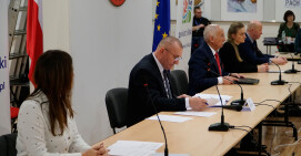 150 tys. zł na zakup respiratora i ponad 326 tysięcy na środki ochrony i dezynfekcji  