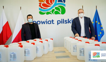 Kolejny dar: 100 litrów płynu do dezynfekcji 