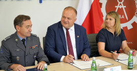 Wojskowi fachowcy od cyberbezpieczeństwa będą współpracować z ZST w Pile