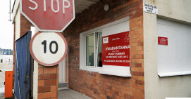 Jak dojechać do punktu Drive Thru w szpitalu? Zobaczcie film