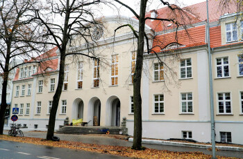 W budynku "kina Iskra" kolejne prace w sali widowiskowej