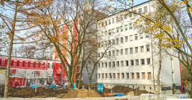 Pogoda sprzyja pracom przy termomodernizacji budynków Starostwa