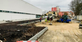 Końcowe prace przy budowie hali sportowej przy Pola w Pile