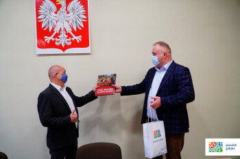 Podziękowania dla pracownika, który odszedł na emeryturę