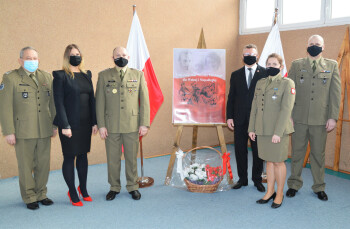 Wystawa o rotmistrzu Witoldzie Pileckim w pilskim "Mechaniku" 