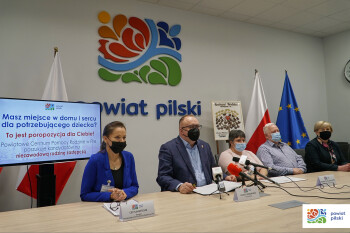 Poszukiwane rodziny zastępcze. Nie bójcie się - mówią rodzice 21 dzieci