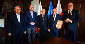 Honorowe odznaczenia od kombatantów 