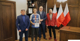 Kacper Pazdej z trenerami WKS Sokół gościł u Starosty Pilskiego 