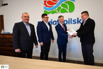 Wsparcie Powiatu Pilskiego dla kolejnych klubów sportowych