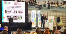 Koniec roku szkolnego maturzystów i stypendia dla najlepszych 