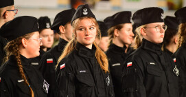 Kadeci ślubowali w hali przy Pola