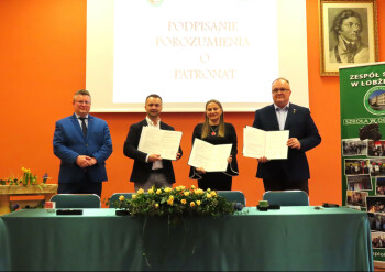 Współpraca ZS w Łobżenicy z lokalną firmą SERWISPALET 