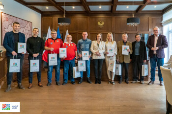 Pierwsze umowy na wsparcie stowarzyszeń i klubów sportowych