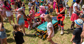 Piknik rodzinny w parku Szpitala Powiatowego w Wyrzysku