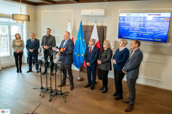 O połączeniach autobusowych w 2024 r. w gminach powiatu pilskiego